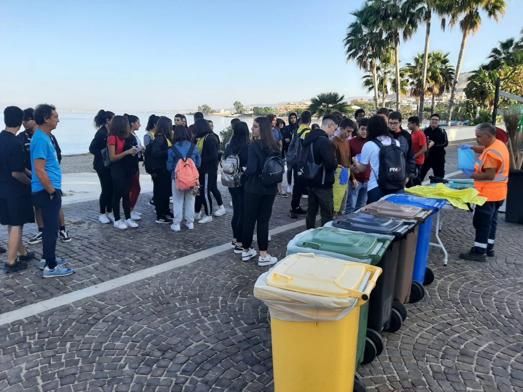 mediterranean cup pulizia spiaggia