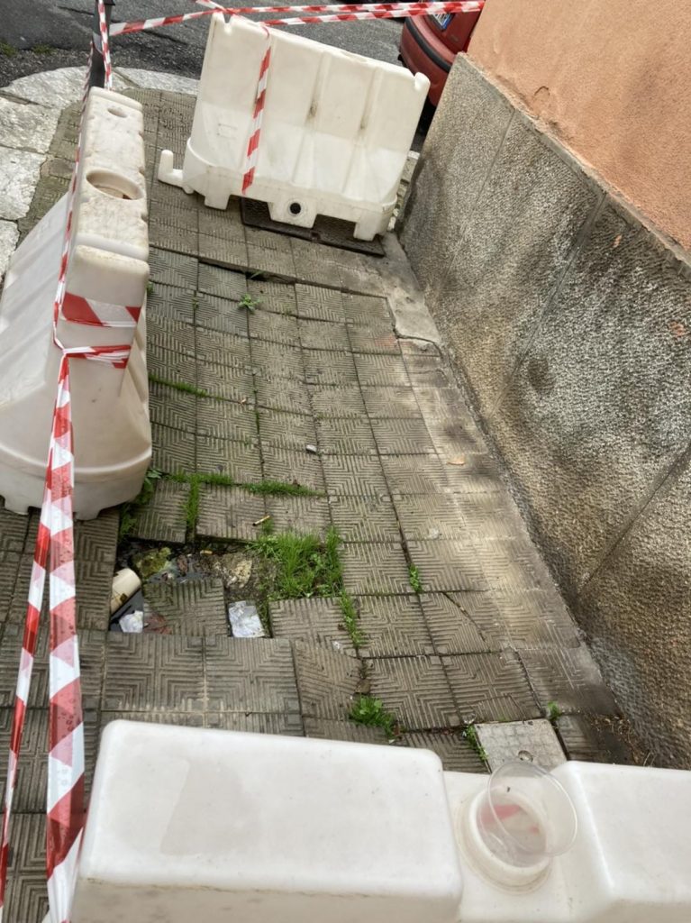 pericolo marciapiedi viale galilei