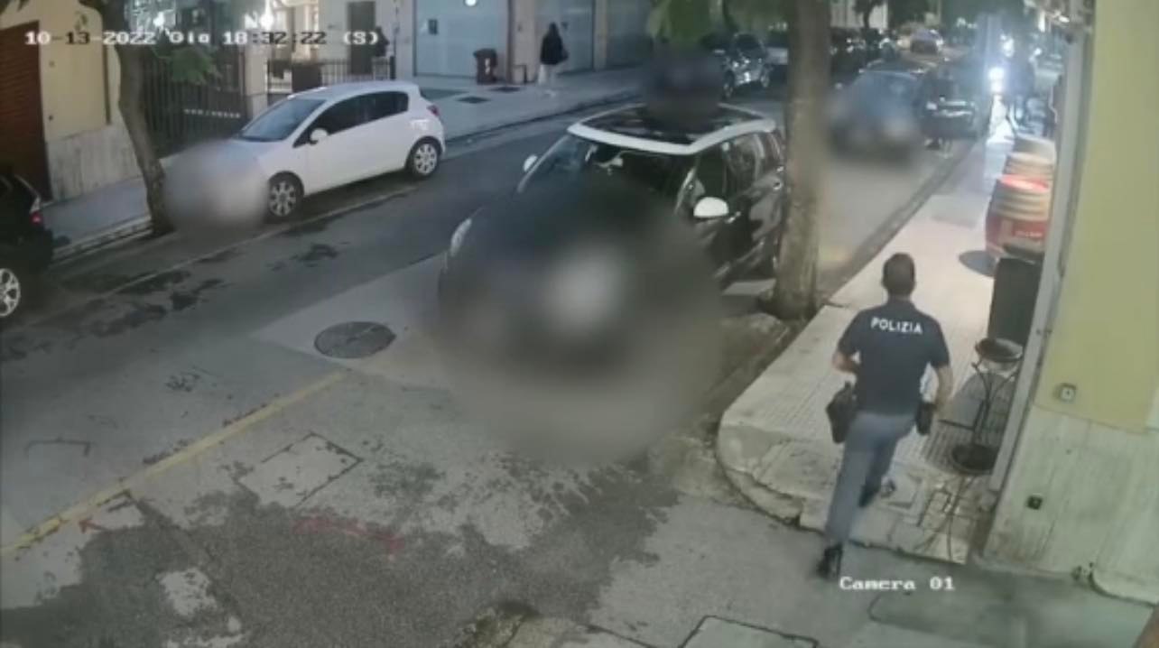 poliziotto salva donna capo d’orlando