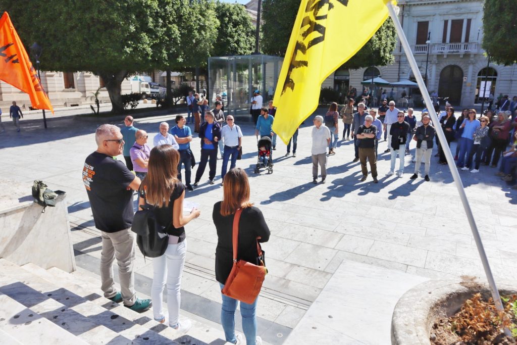 protesta libera piazza italia