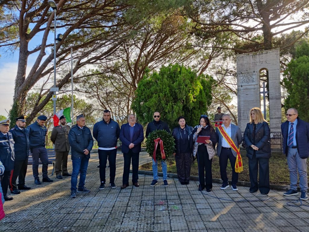 Cerimonia in onore ai caduti a Castanea