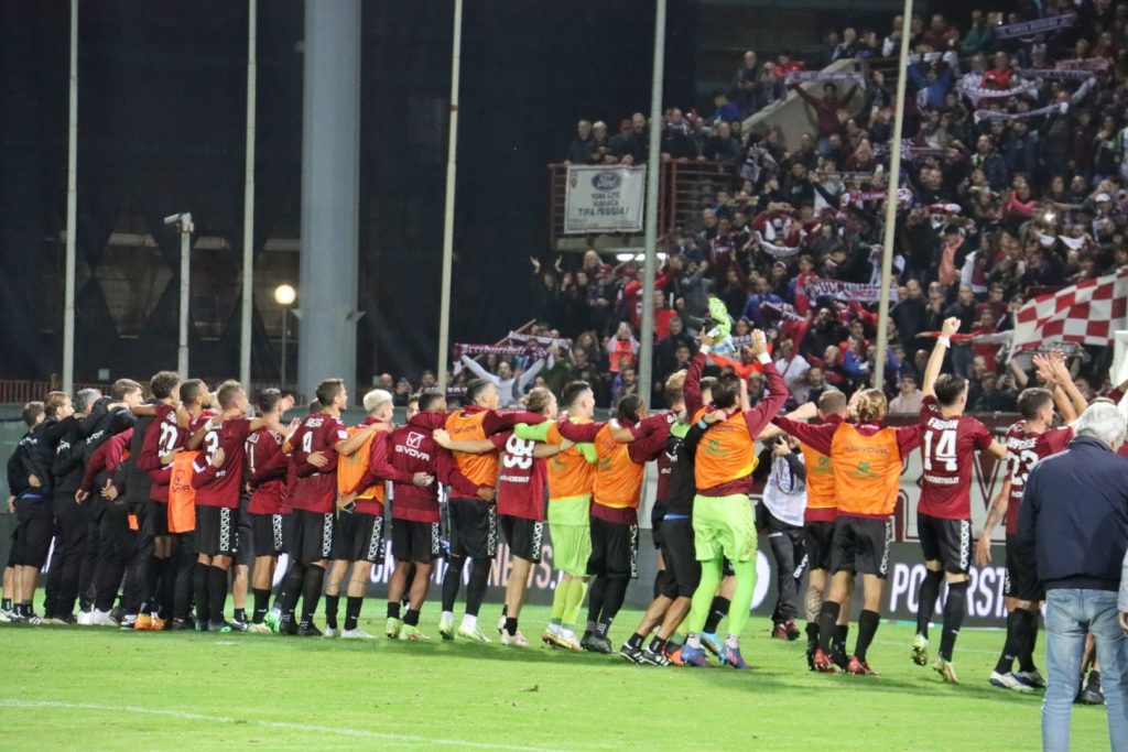 Festa Reggina-Genoa squadra Curva Sud coro finale