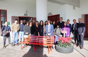 Inaugurazione panchina rossa reggio calabria (6)