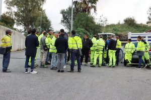 Lavoratori castore protestano (6)