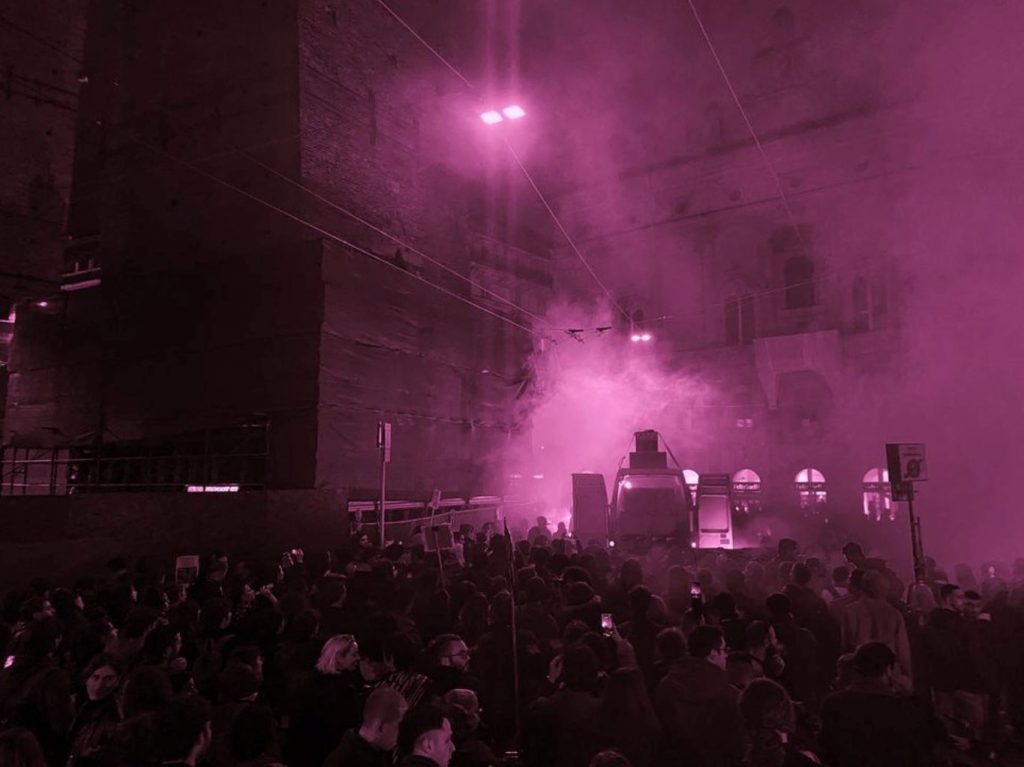 Manifestazione Bologna anti meloni
