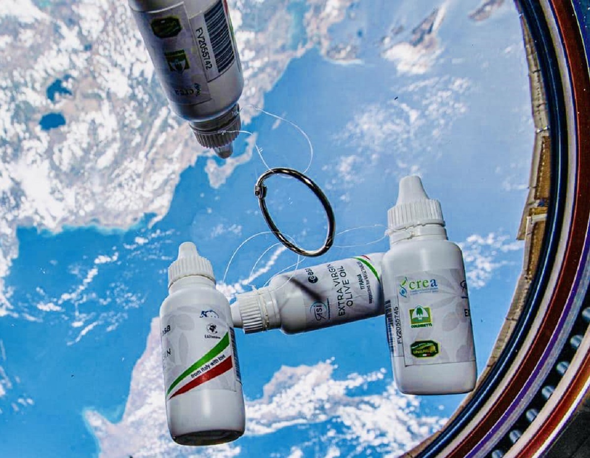 Olio calabrese nello spazio