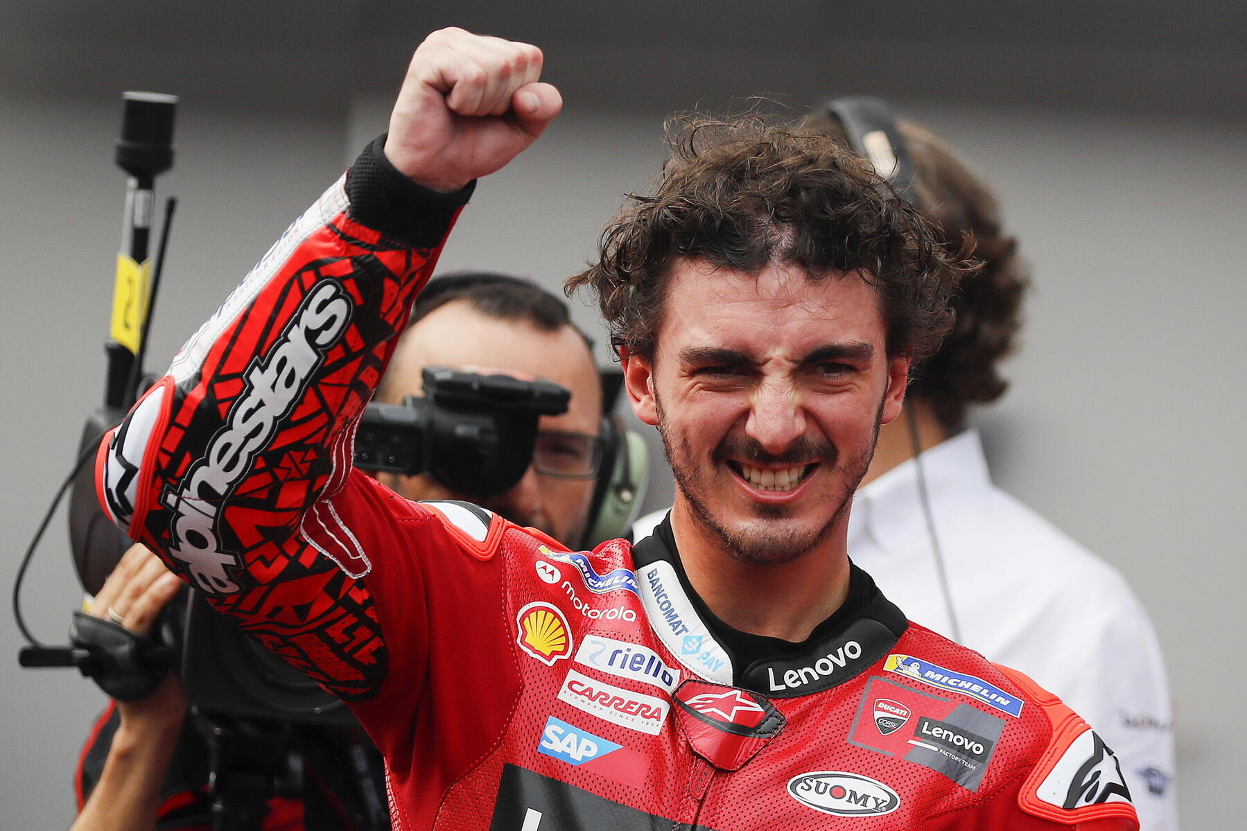 Nuvola Rossa a Valencia! Pecco Bagnaia è Campione del Mondo di MotoGp ...