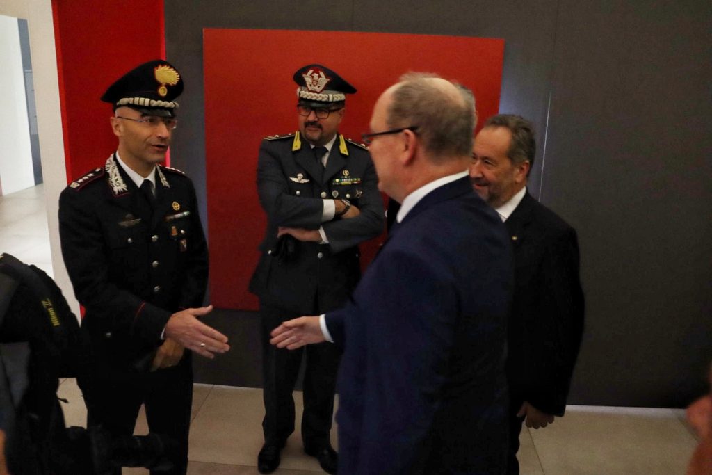 Principe Alberto II di Monaco al museo di reggio calabria