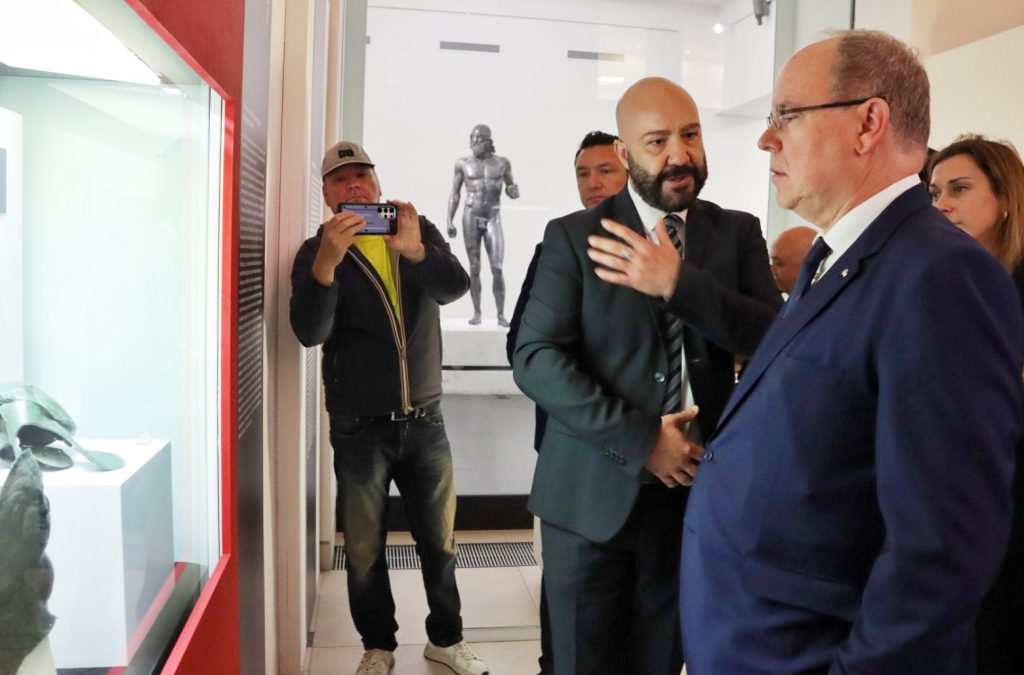 Principe Alberto II di Monaco al museo di reggio calabria