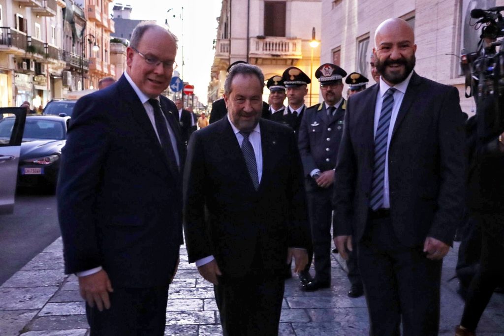 Principe Alberto II di Monaco al museo di reggio calabria