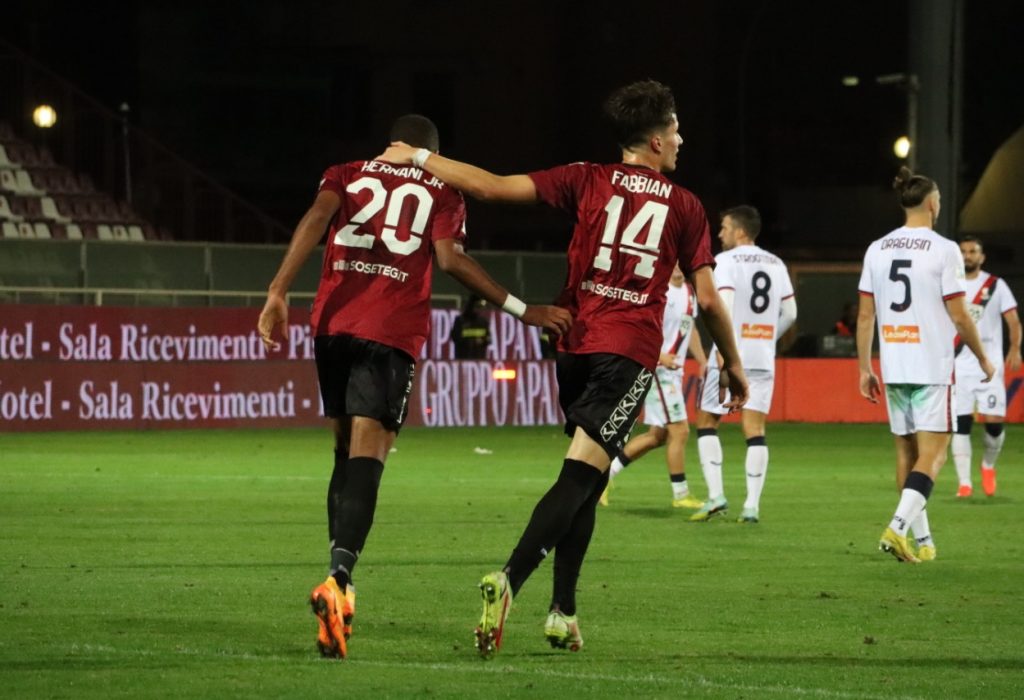 Reggina-Genoa Reggina-Genoa esultanza gol Hernani Fabbian