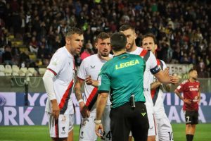 Reggina-Genoa Strootman arbitro Maresca