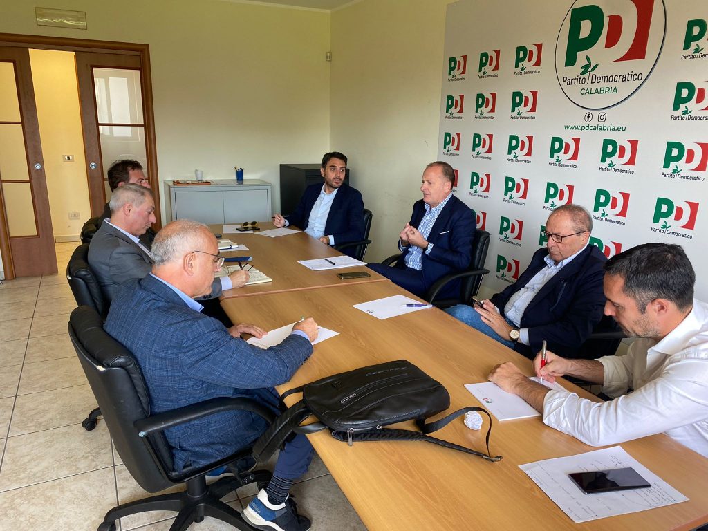 Confronto Pd-sindacati