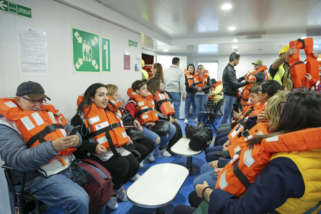 emergenza traghetto nave