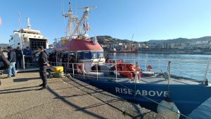 migranti rise above