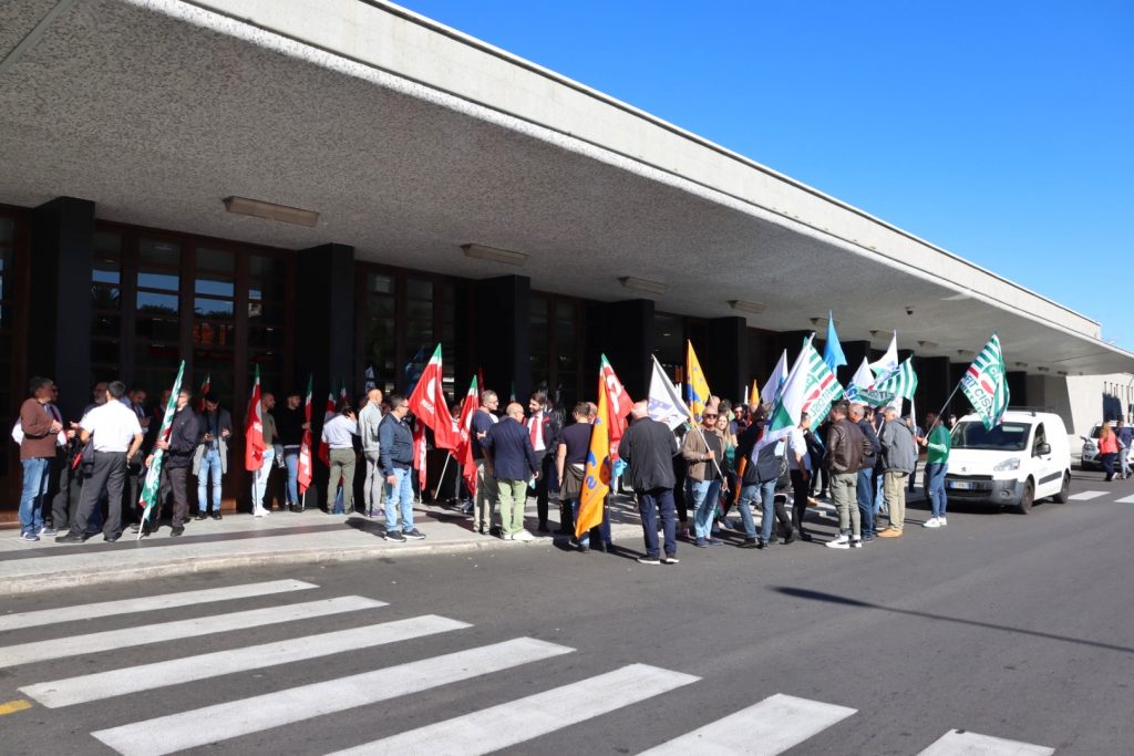 protesta sindacati reggio calabria