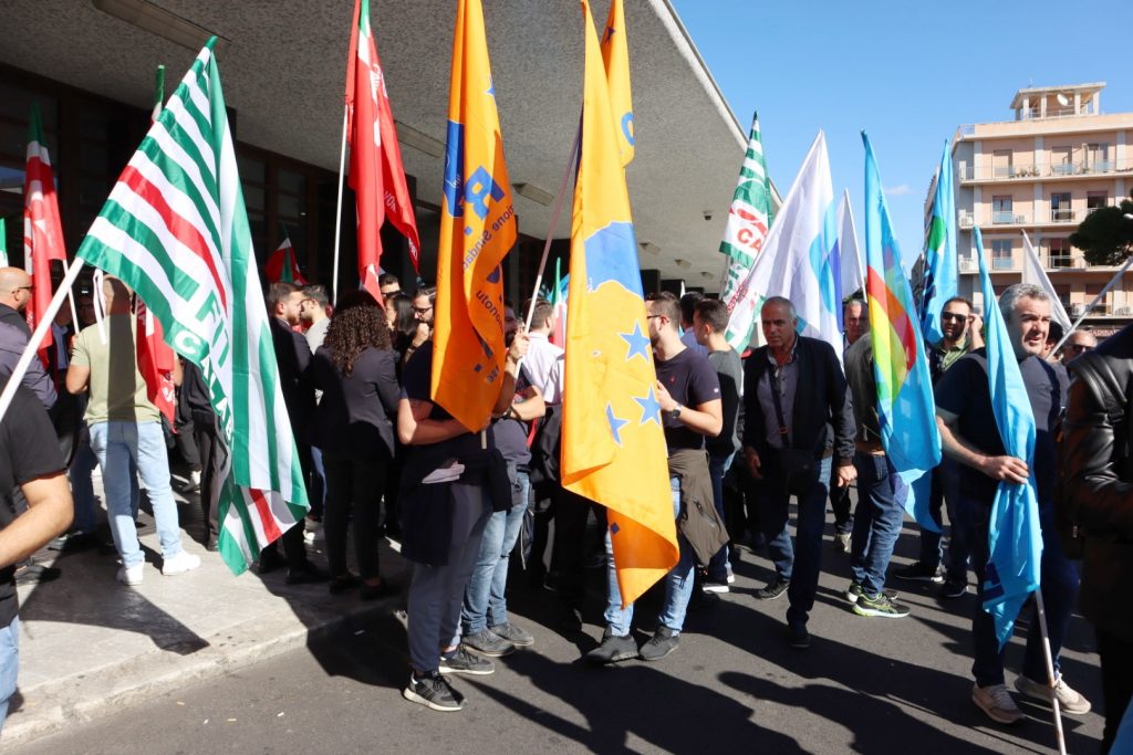 protesta sindacati reggio calabria