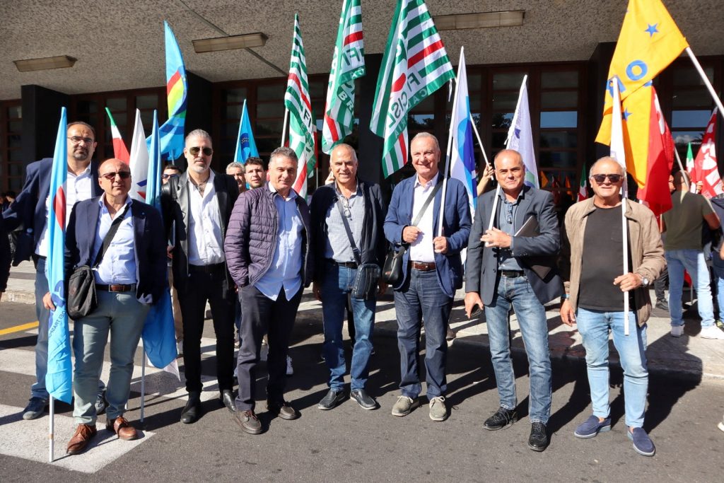 protesta sindacati reggio calabria
