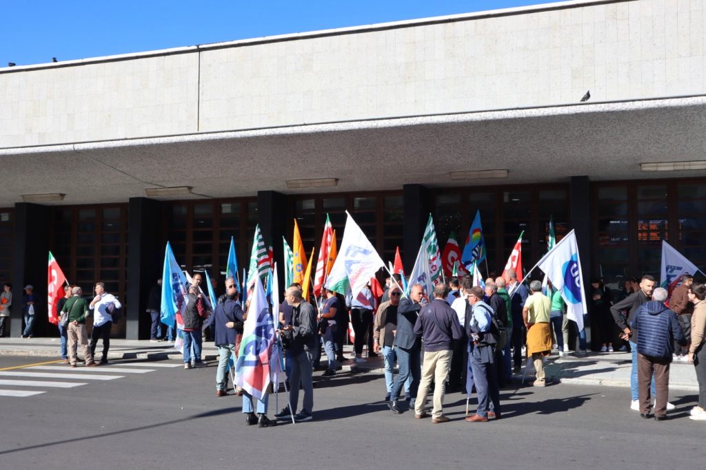 protesta sindacati reggio calabria