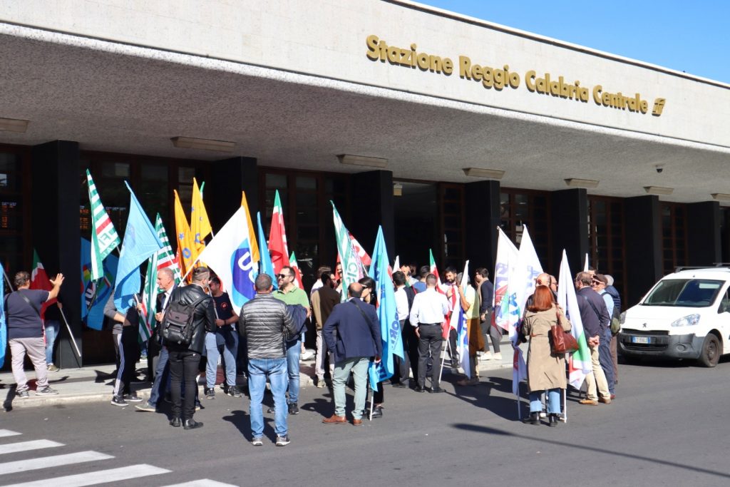 protesta sindacati reggio calabria