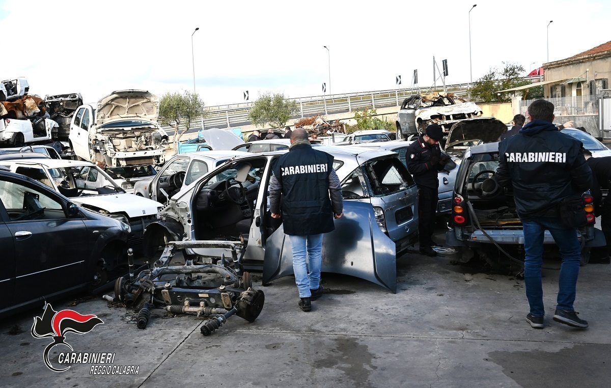 sequestro autodemilizione reggio calabria catona