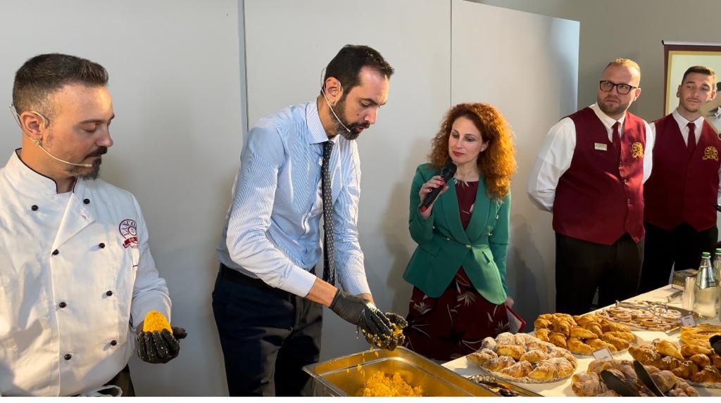 Basile che prepara arancino-IMG-20221217