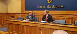 DE LUCA ALLA CAMERA