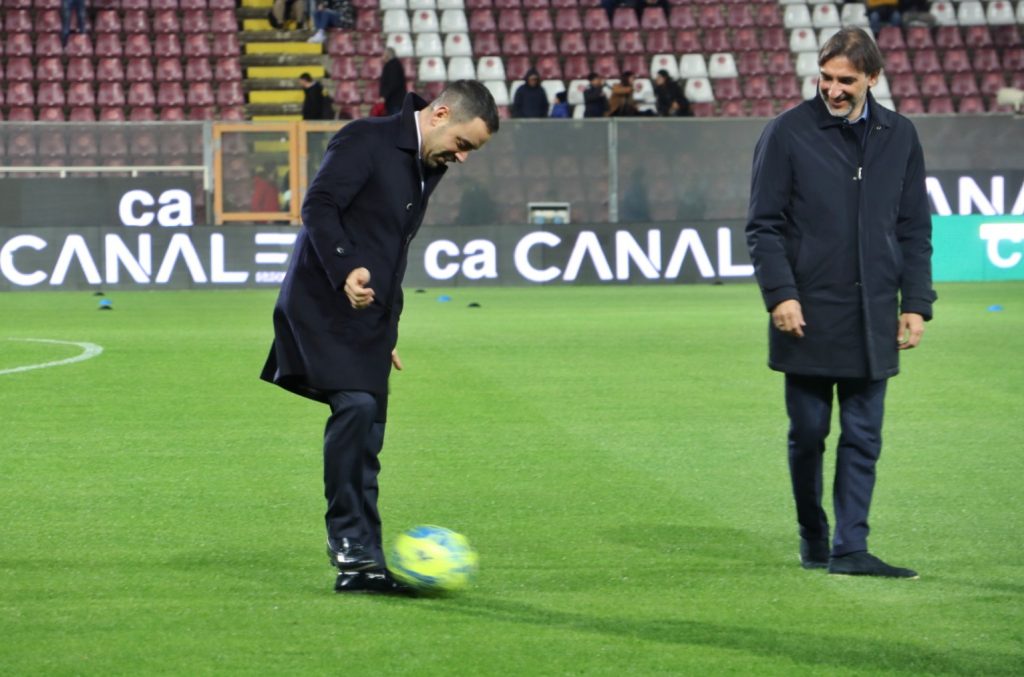 Reggina-Inter prepartita Saladini palleggia