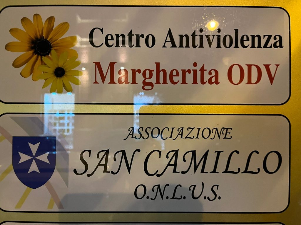 Rotaract service Centro Antiviolenza Margherita
