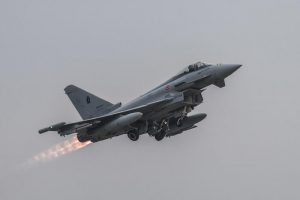 aereo caccia militare