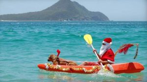 babbo natale mare