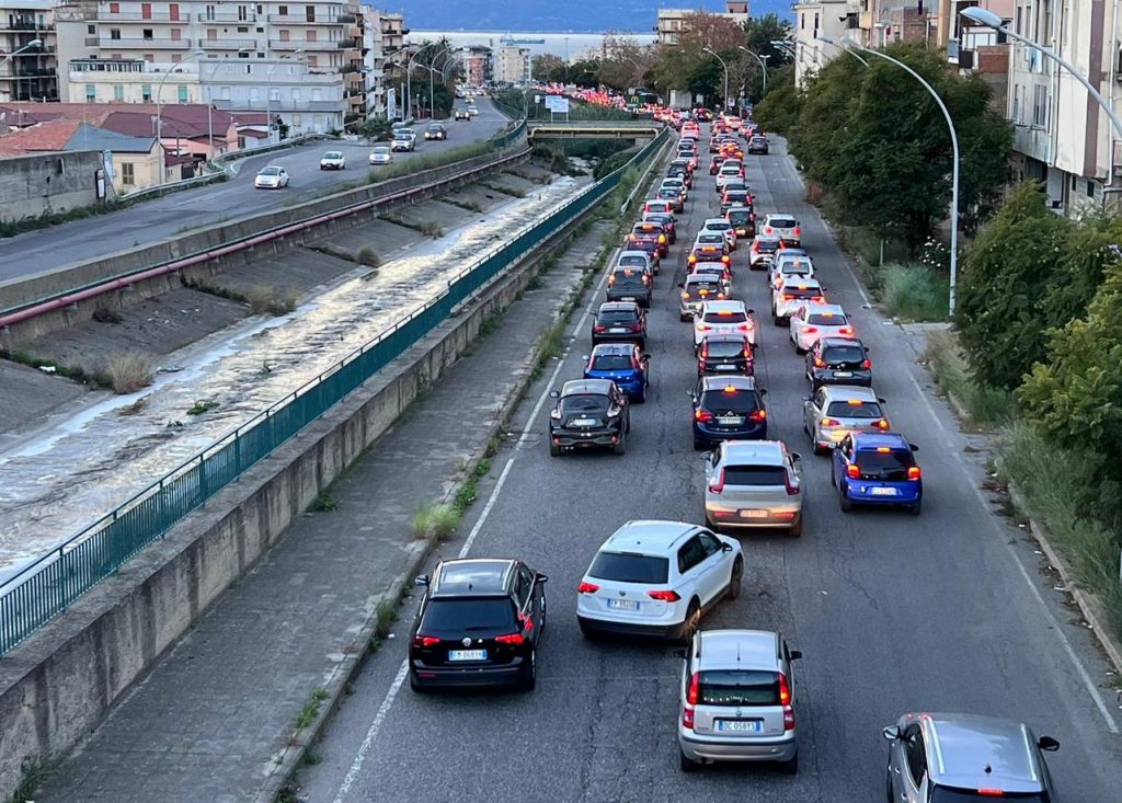 reggio calabria traffico 22 dicembre 2022