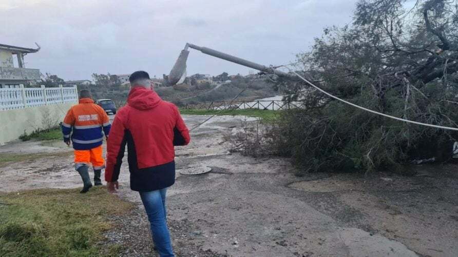 tornado isola capo rizzuto