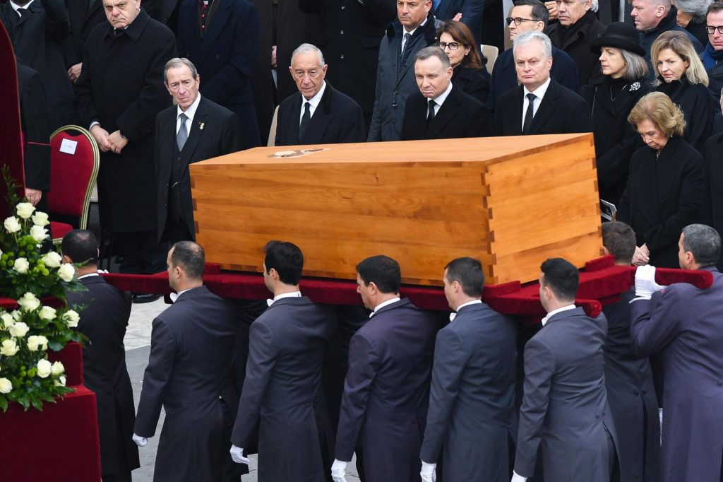Funerali Ratzinger