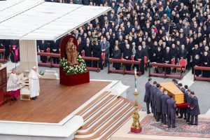 Funerali Ratzinger