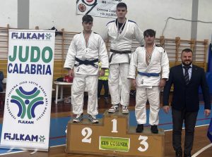 Iurie Ravliuc reggino podio Judo