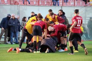 Reggina-Ternana esultanza gol Canotto annullato