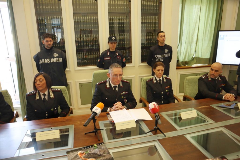 carabinieri forestali conferenza stampa