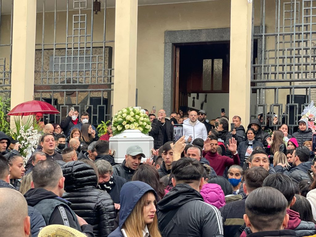 funerali valentina bimba morta sull'a2