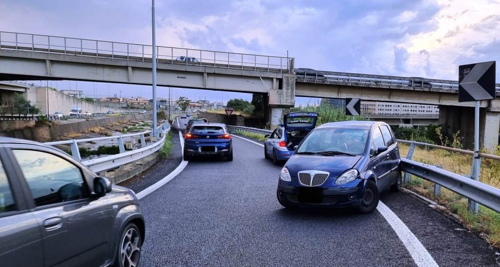incidente svincolo bretelle polizia