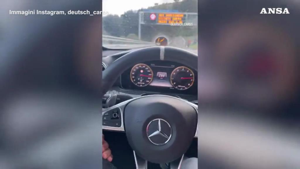 vola a 300 km a sanremo