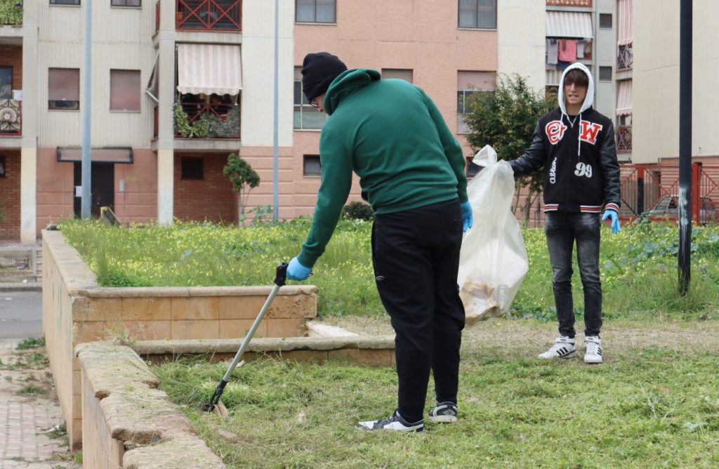 Angela Robusti, Inzaghi e gli studenti reggini al Rione Marconi