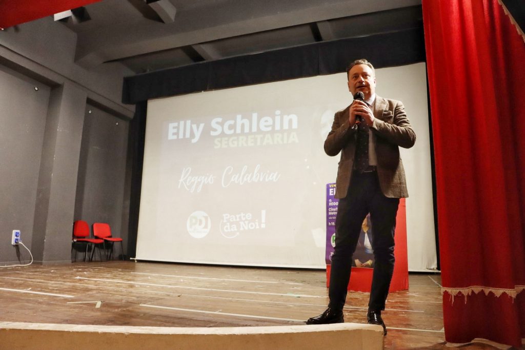 Elly Schlein a reggio calabria