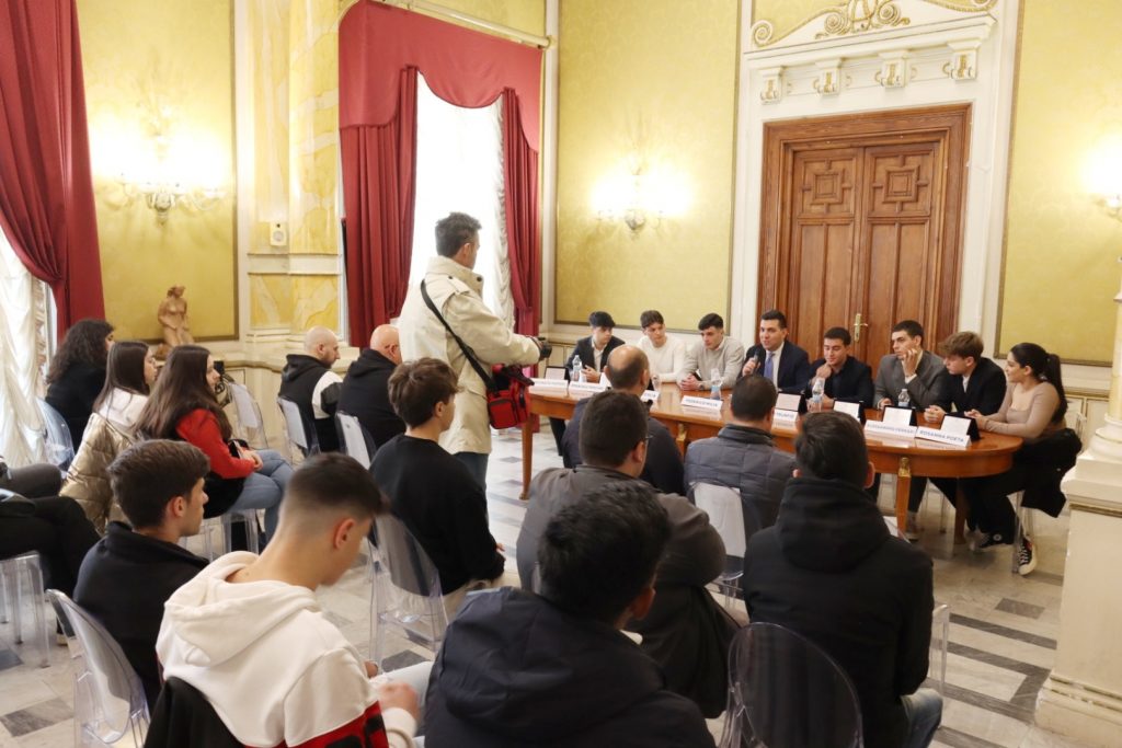 Premiazione ragazzi scuole Piria e Leonardo da Vinci