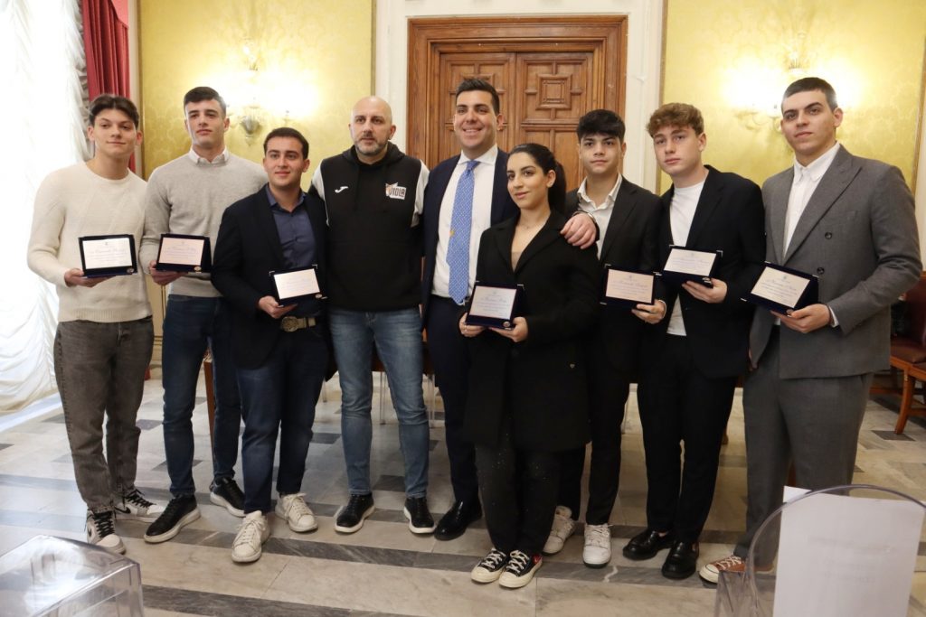 Premiazione ragazzi scuole Piria e Leonardo da Vinci