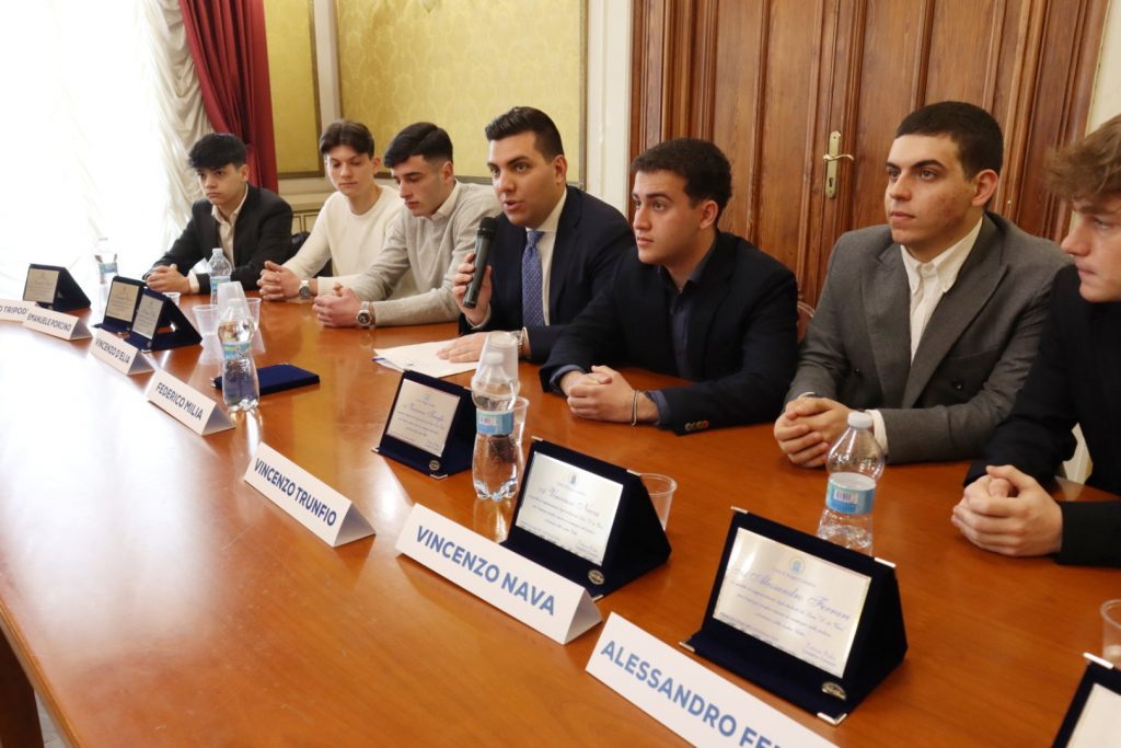 Premiazione ragazzi scuole Piria e Leonardo da Vinci