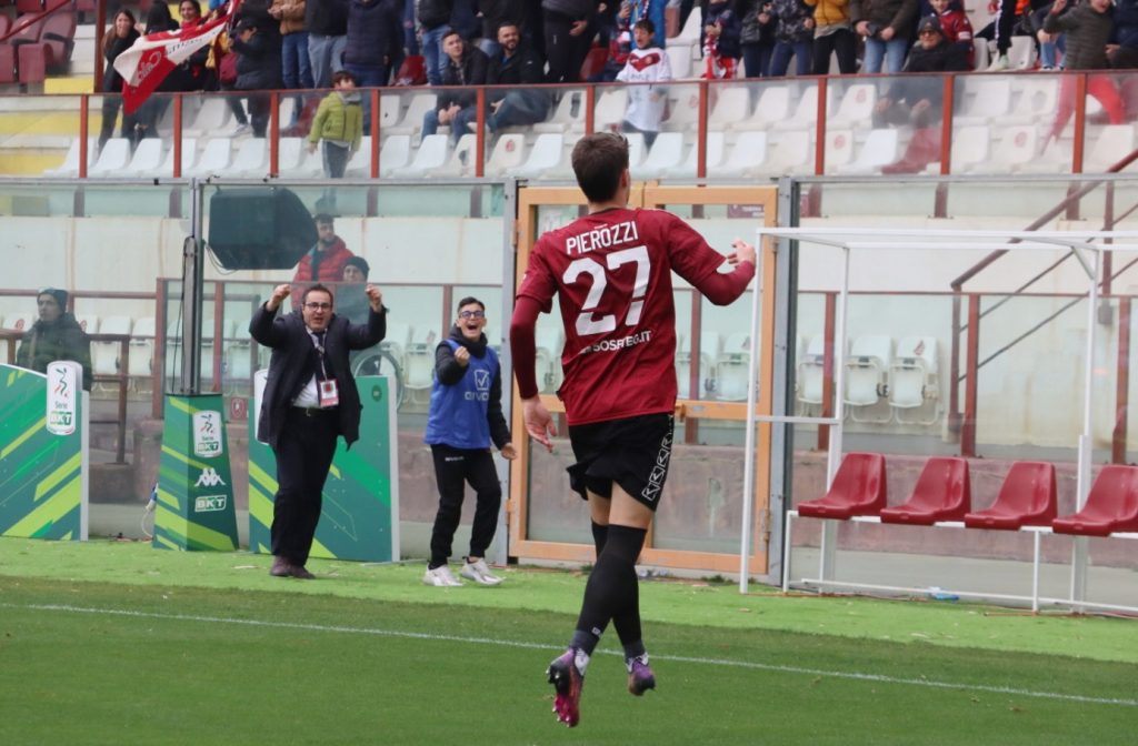 Reggina-Modena esultanza Pierozzi dopo il gol