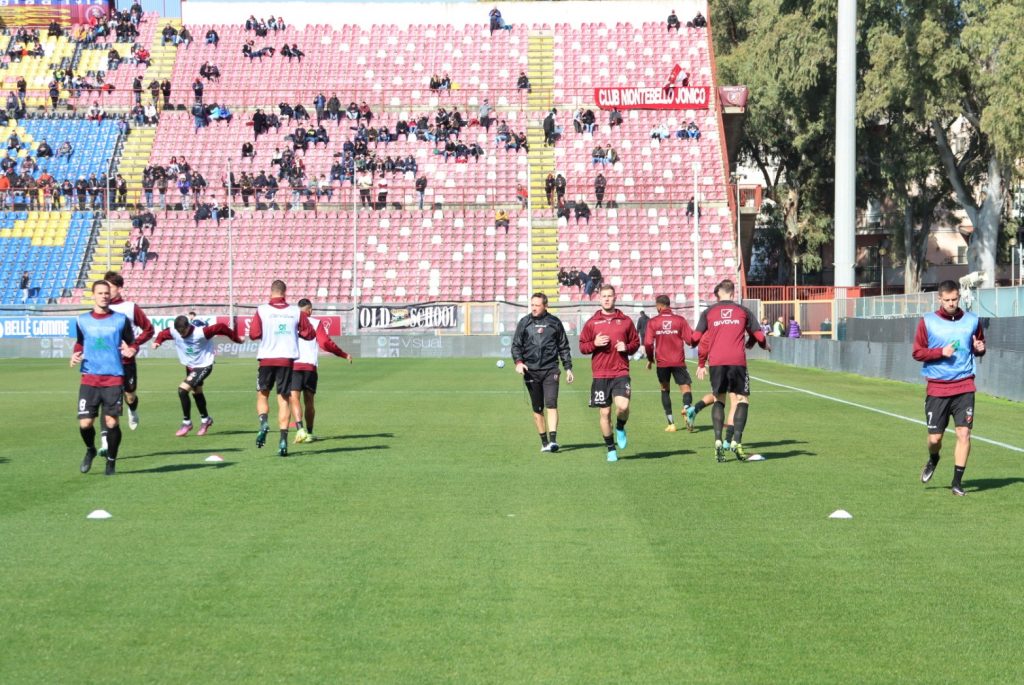 Reggina-Pisa prepartita riscaldamento