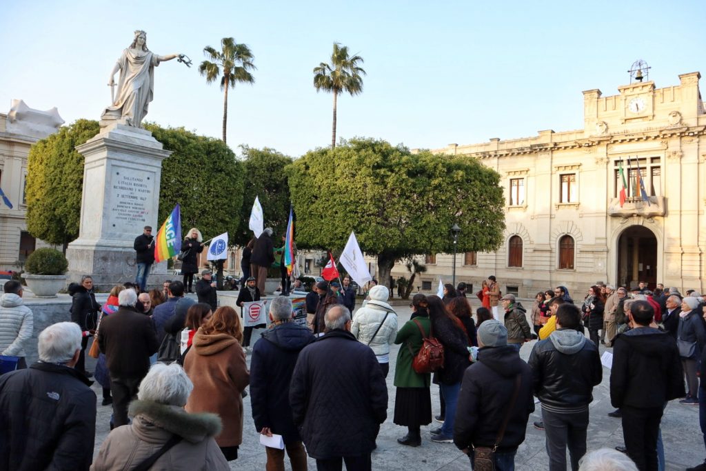 manifestazione pace reggio calabria