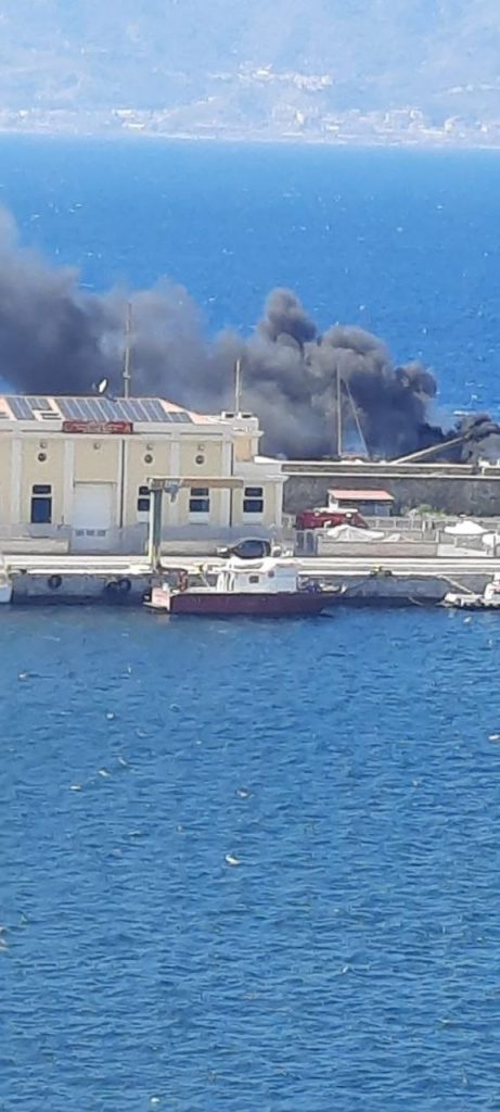 Incendio Porto di Reggio Calabria
